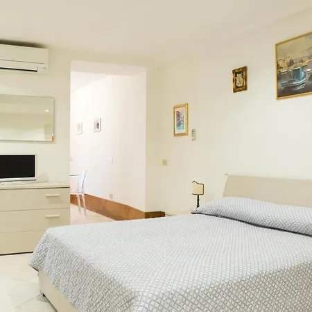 -spacious And Flat With Private Patio * Venedig